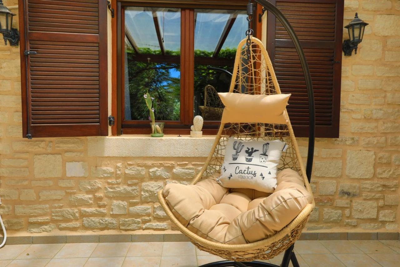 Villa Harmony, Steinvilla Prines  ภายนอก รูปภาพ