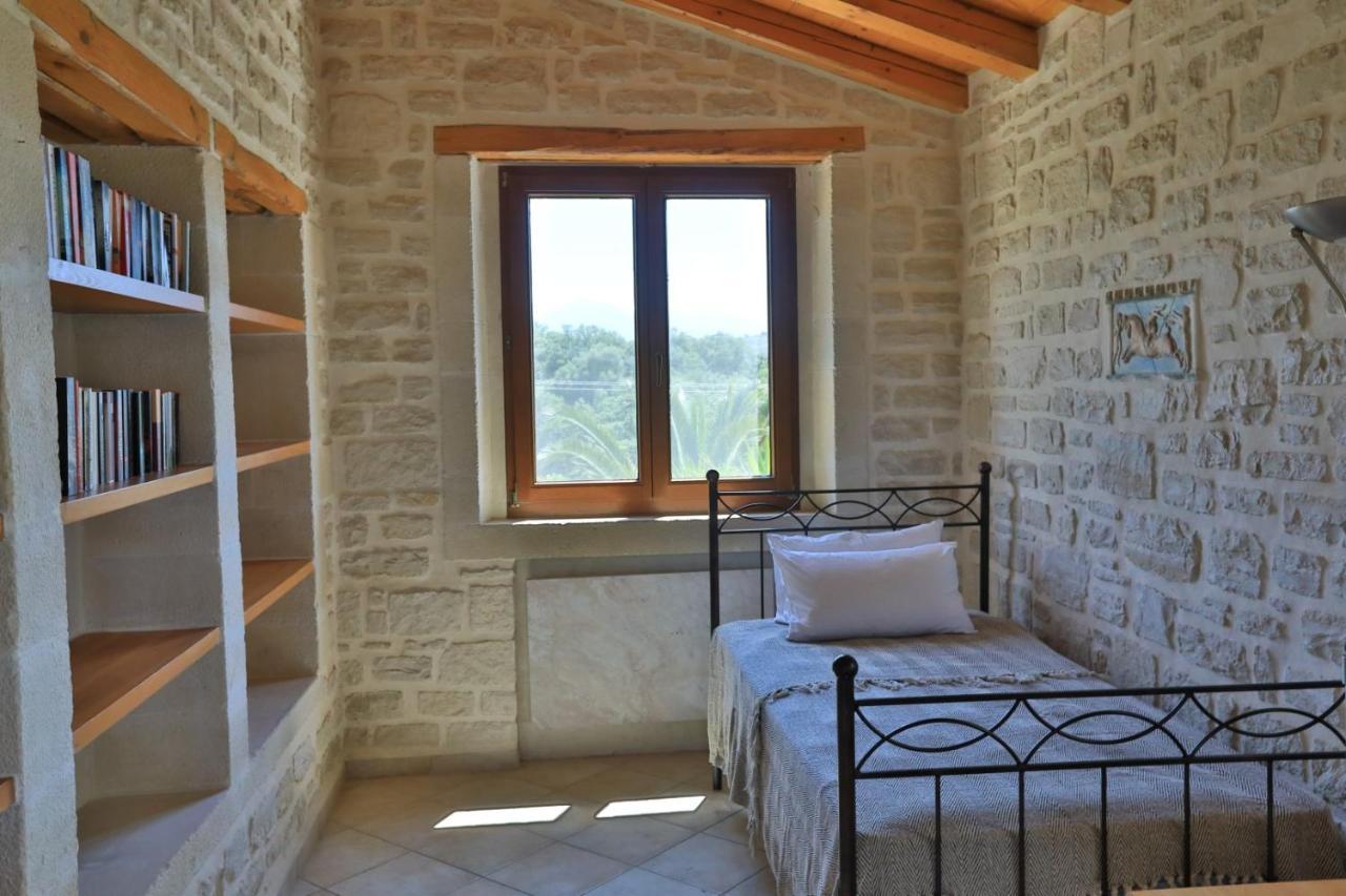 Villa Harmony, Steinvilla Prines  ภายนอก รูปภาพ